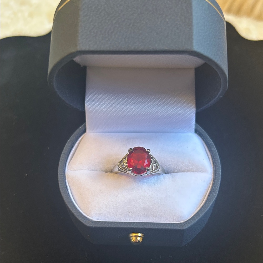 Elegant Silver Ring with Red Gemstone